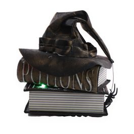 Chapéu e Livros Noites do Terror