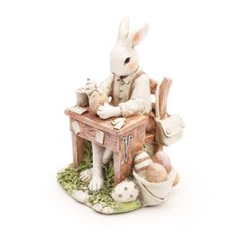 Coelho Decorativo de Resina Sentado e Pintando Ovos Marrom / Branco / Verde (La Belle)