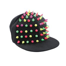 Boné Spike Neon