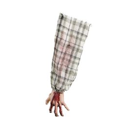 Mão Pendurada com Sangue