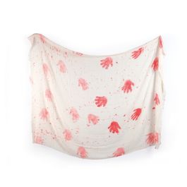 Tecido Decorativo Mãos com Sangue