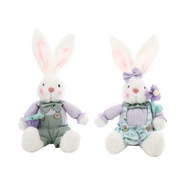 Casal Coelhos Flor Roxa Sentado Em Tecido 33cm Verde / Lilas (Flor De Melissa)