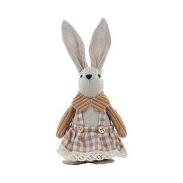 Coelha Sentada com Vestido Xadrez e Casaco Canelado Em Tecido Branco / Marrom (Mascavo)